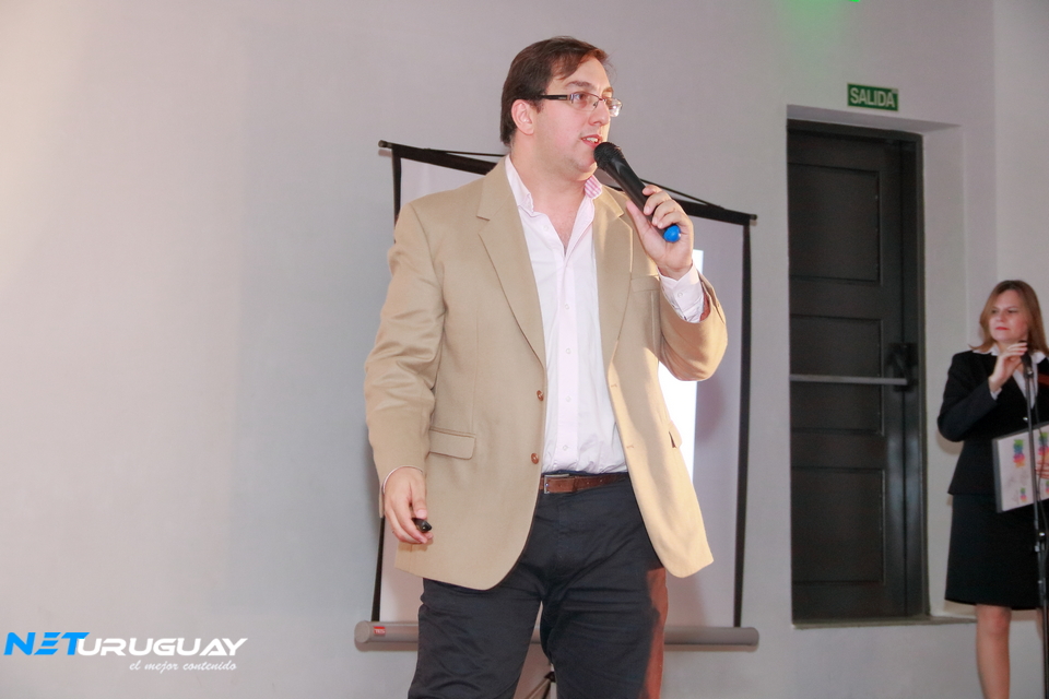 El Cr. Alexei Yaquimenko participó en «Yo Emprendo», organizado por estudiantes de UTU