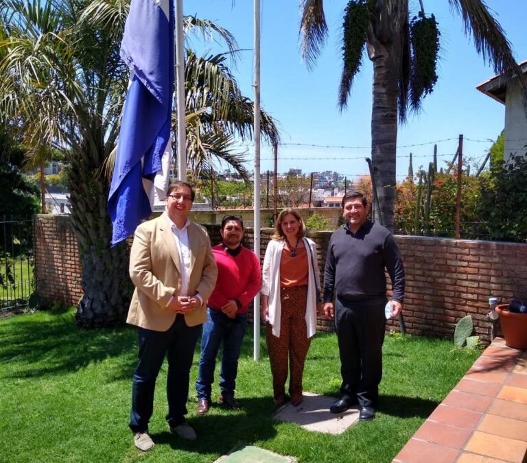 Importante encuentro entre directores de Estudio Svet y nuevo embajador de El Salvador
